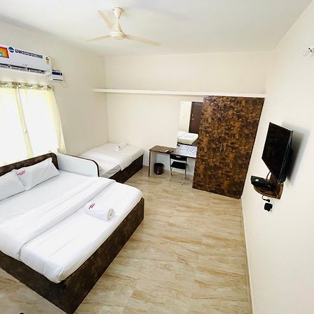 Pearl Stays, Tirupati - Very Convenient For The People Coming From Bangalore And Chennai - You Can Skip City Traffic While Reaching Any Temple In Tirupati - Covered Parking - 24Hrs Front Desk And Hot Water - Free Wifi - Flexible Checkin-In Check-Out Экстерьер фото