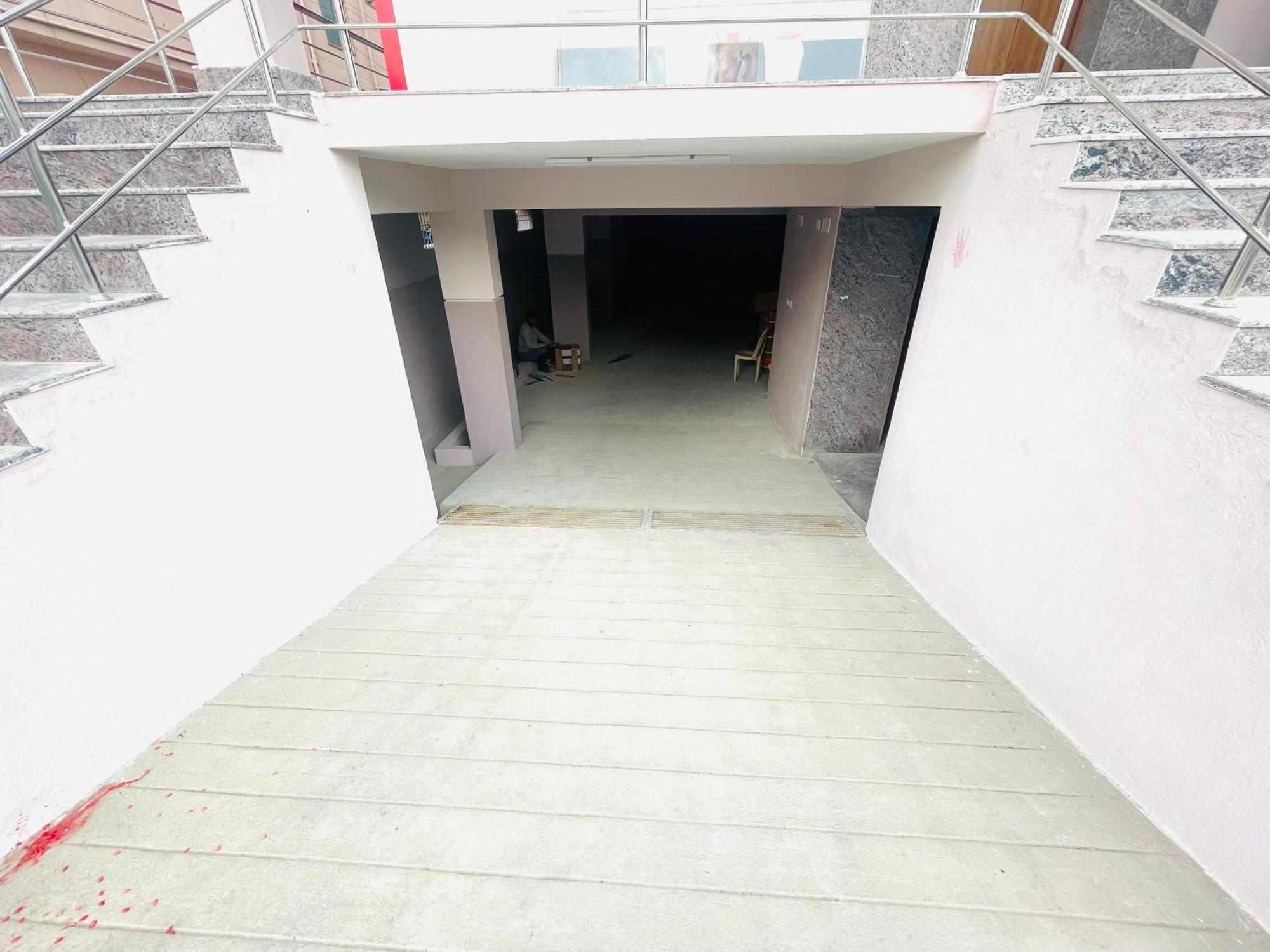 Pearl Stays, Tirupati - Very Convenient For The People Coming From Bangalore And Chennai - You Can Skip City Traffic While Reaching Any Temple In Tirupati - Covered Parking - 24Hrs Front Desk And Hot Water - Free Wifi - Flexible Checkin-In Check-Out Экстерьер фото